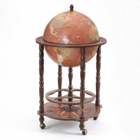 Avec ses couleurs neutres et son design intemporel, le globe Petra Zoffoli s'intègre avec raffinement dans tous les styles.
