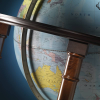 Globe terrestre décoratif pour bureau d’étude ou espace de travail raffiné