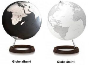 globe full circle reflexion